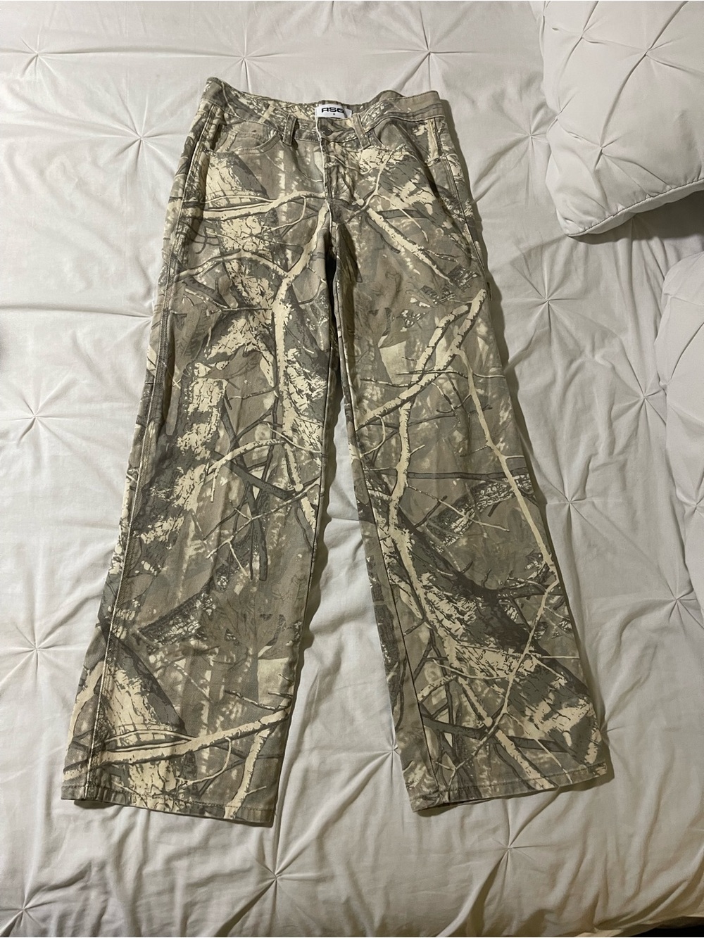 RSQ Beige and Gray Camo Pattern Women’s Jeans